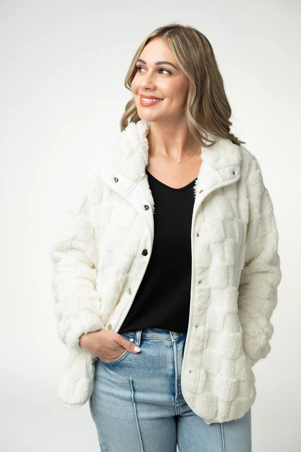 Checkered Snap Sherpa - Ivory
