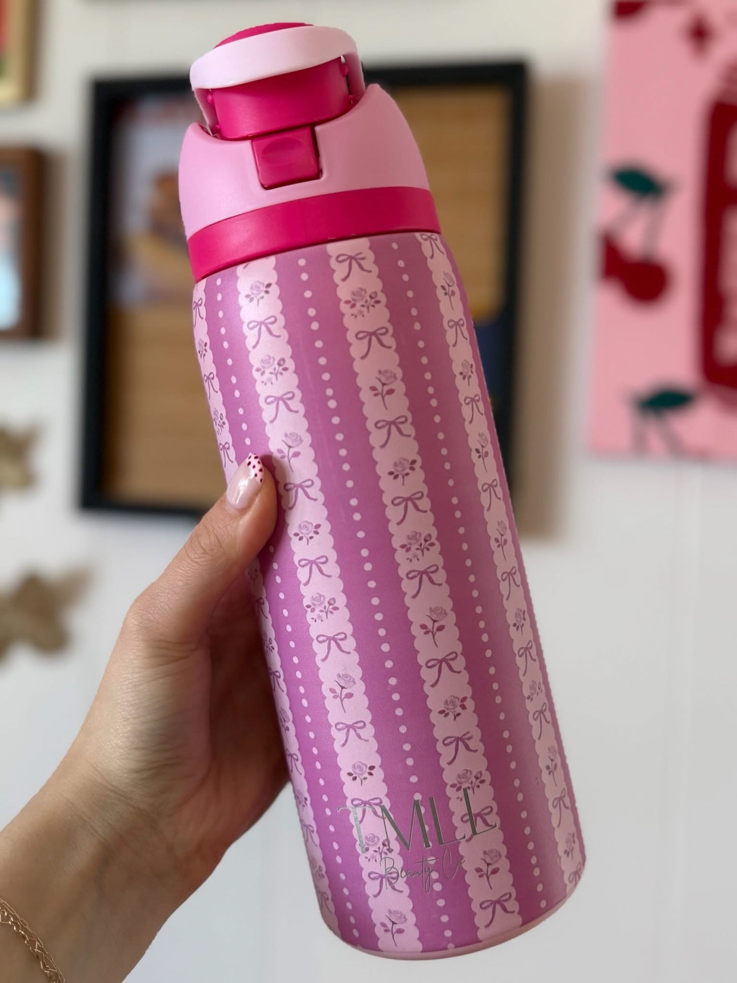 32oz Floral Hydration Bottles (PRE-ORDER / 4 Options)
